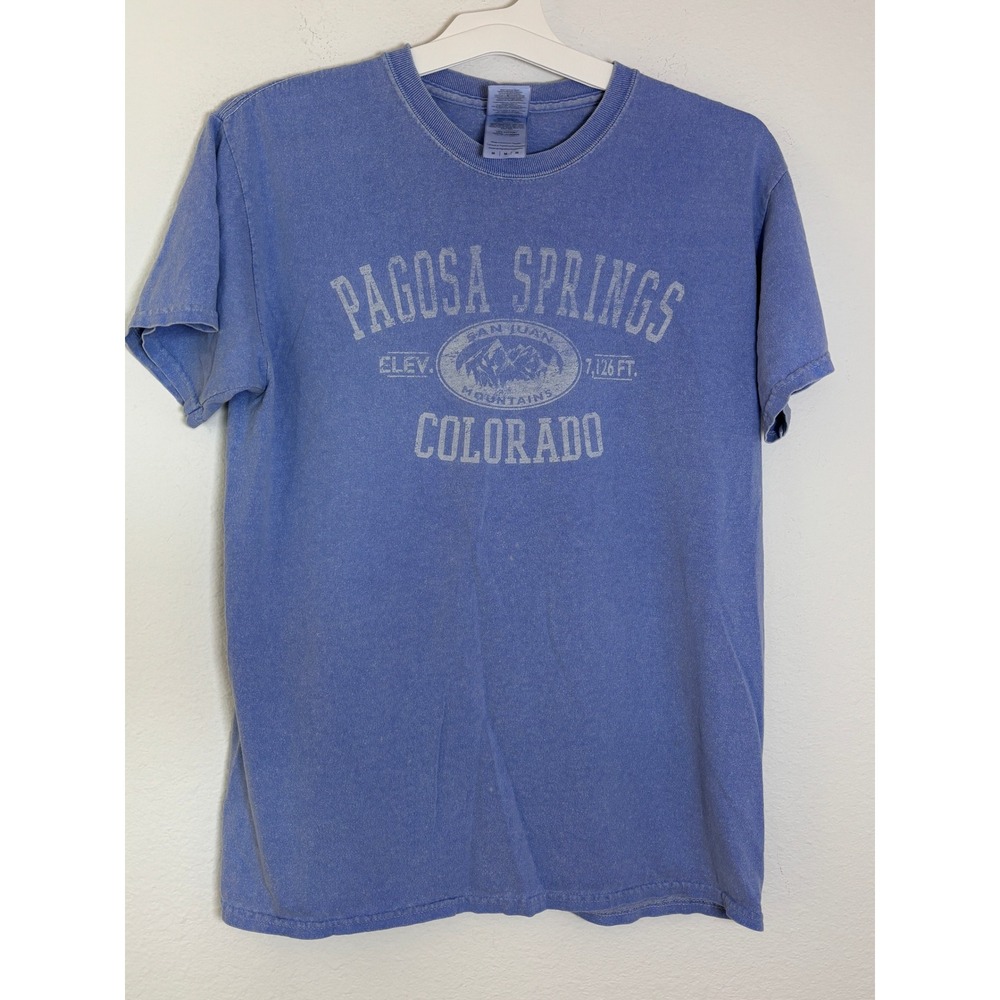 Gildan Pagosa Springs Colorado San Juan Mountains Graphic T-Shirt Blue Medium